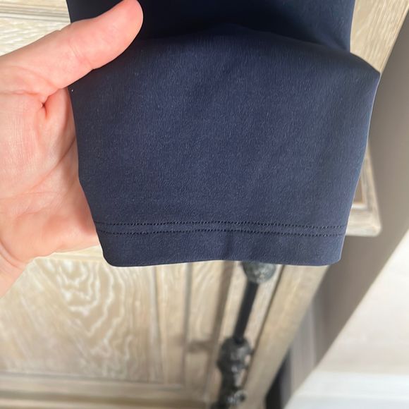 SPANX Look At Me Now Seamless
Compression High Waisted Leggings Navy
Blue 1X - Picture 8 of 9